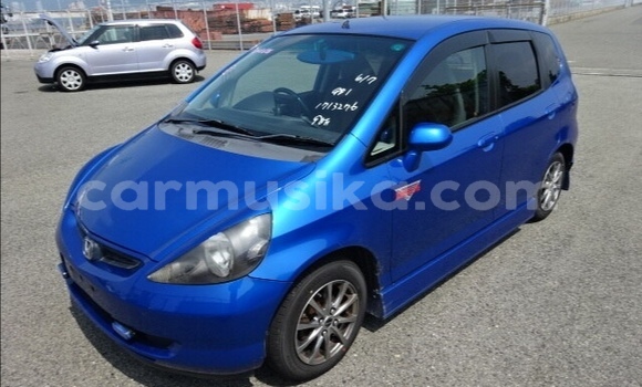 Nunua Ilio tumika Honda Fit Bluu Gari ndani ya Beitbridge nchini Matabeleland Kusini Nunua Ilio tumika Honda Fit Bluu Gari ndani ya Beitbridge nchini Matabeleland Kusini