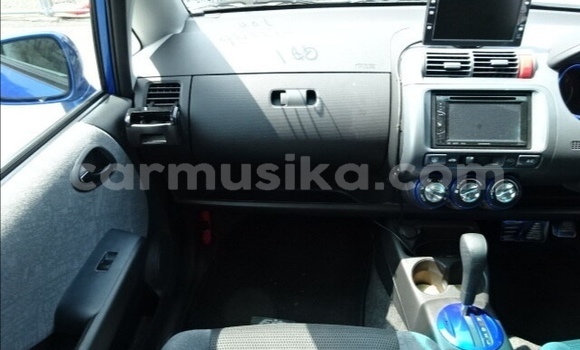 Nunua Ilio tumika Honda Fit Bluu Gari ndani ya Beitbridge nchini Matabeleland Kusini Nunua Ilio tumika Honda Fit Bluu Gari ndani ya Beitbridge nchini Matabeleland Kusini