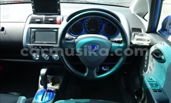 Nunua Ilio tumika Honda Fit Bluu Gari ndani ya Beitbridge nchini Matabeleland Kusini Nunua Ilio tumika Honda Fit Bluu Gari ndani ya Beitbridge nchini Matabeleland Kusini