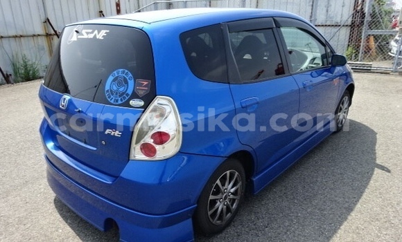 Nunua Ilio tumika Honda Fit Bluu Gari ndani ya Beitbridge nchini Matabeleland Kusini Nunua Ilio tumika Honda Fit Bluu Gari ndani ya Beitbridge nchini Matabeleland Kusini