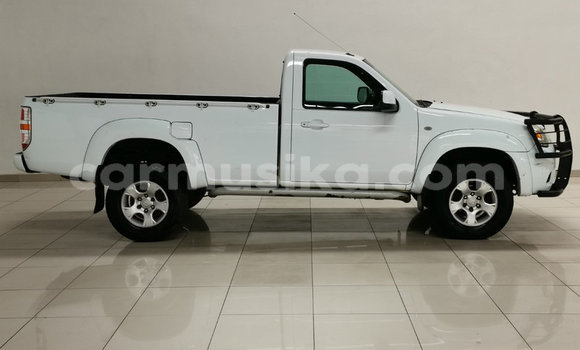 Acheter Occasion Voiture Mazda BT-50 Blanc à Beitbridge, Matabeleland South Acheter Occasion Voiture Mazda BT-50 Blanc à Beitbridge, Matabeleland South