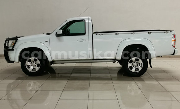 Acheter Occasion Voiture Mazda BT-50 Blanc à Beitbridge, Matabeleland South Acheter Occasion Voiture Mazda BT-50 Blanc à Beitbridge, Matabeleland South