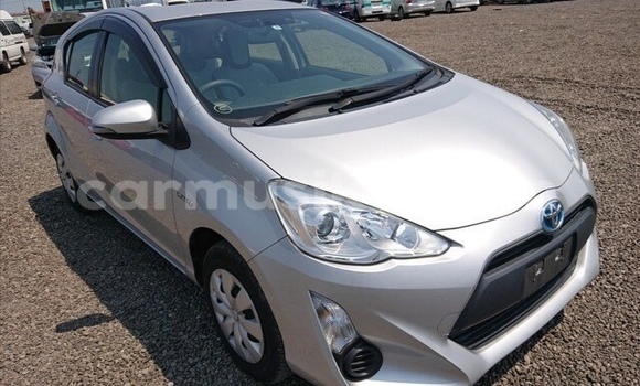 Nunua Ilio tumika Toyota Aqua Fedha Gari ndani ya Beitbridge nchini Matabeleland Kusini Nunua Ilio tumika Toyota Aqua Fedha Gari ndani ya Beitbridge nchini Matabeleland Kusini