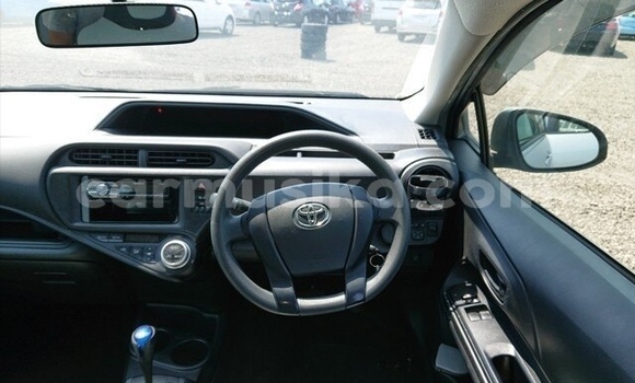 Nunua Ilio tumika Toyota Aqua Fedha Gari ndani ya Beitbridge nchini Matabeleland Kusini Nunua Ilio tumika Toyota Aqua Fedha Gari ndani ya Beitbridge nchini Matabeleland Kusini