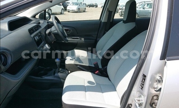 Nunua Ilio tumika Toyota Aqua Fedha Gari ndani ya Beitbridge nchini Matabeleland Kusini Nunua Ilio tumika Toyota Aqua Fedha Gari ndani ya Beitbridge nchini Matabeleland Kusini