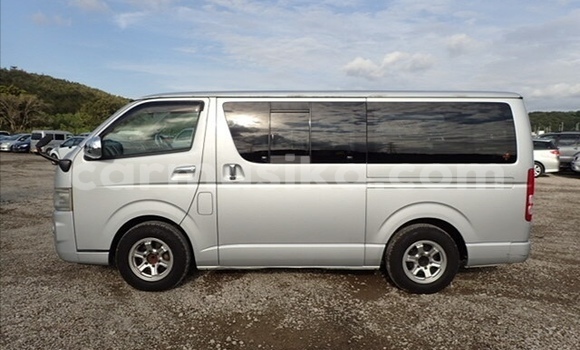 Acheter Occasion Voiture Toyota Hiace Gris à Beitbridge, Matabeleland South Acheter Occasion Voiture Toyota Hiace Gris à Beitbridge, Matabeleland South
