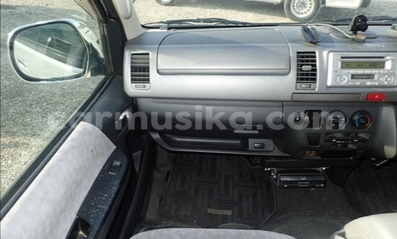 Acheter Occasion Voiture Toyota Hiace Gris à Beitbridge, Matabeleland South Acheter Occasion Voiture Toyota Hiace Gris à Beitbridge, Matabeleland South