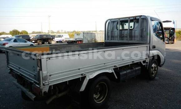 Tenga Tsaru Toyota Dyna Sirivha Mota in Beitbridge in Matabeleland South Tenga Tsaru Toyota Dyna Sirivha Mota in Beitbridge in Matabeleland South