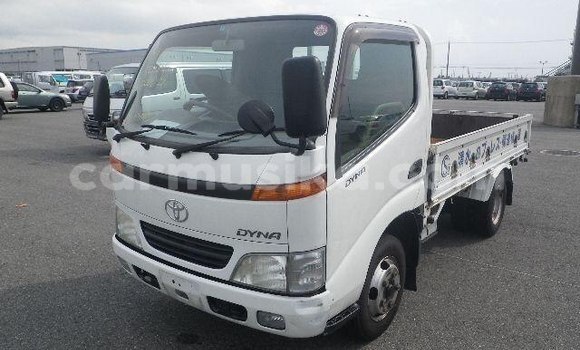 Acheter Occasion Voiture Toyota Dyna Blanc à Beitbridge, Matabeleland South Acheter Occasion Voiture Toyota Dyna Blanc à Beitbridge, Matabeleland South