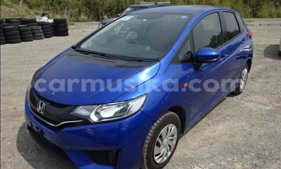 Nunua Ilio tumika Honda Fit Bluu Gari ndani ya Beitbridge nchini Matabeleland Kusini