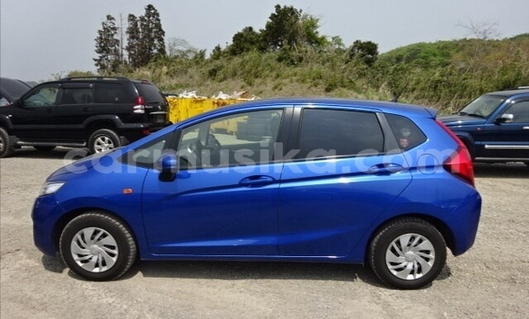 Acheter Occasion Voiture Honda Fit Bleu à Beitbridge, Matabeleland South Acheter Occasion Voiture Honda Fit Bleu à Beitbridge, Matabeleland South