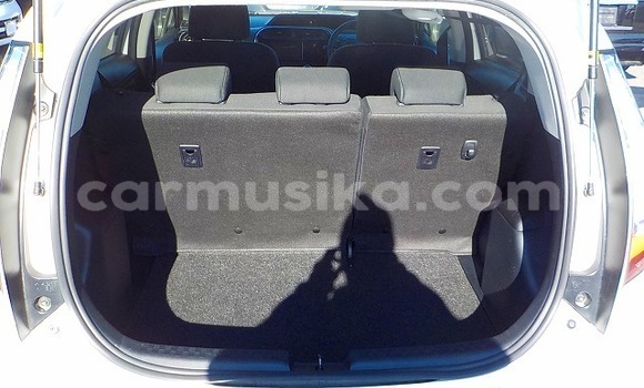 Acheter Occasion Voiture Toyota Aqua Blanc à Beitbridge, Matabeleland South Acheter Occasion Voiture Toyota Aqua Blanc à Beitbridge, Matabeleland South