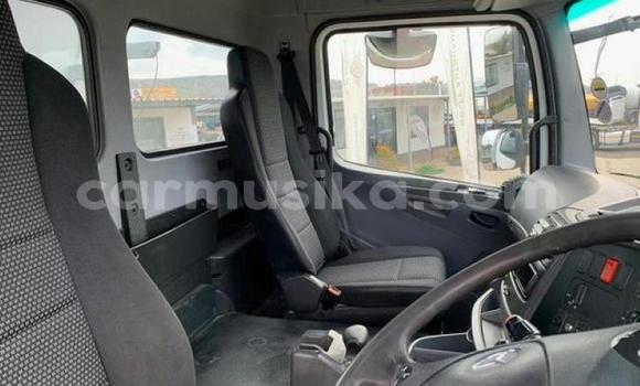 Acheter Occasion Voiture Mercedes‒Benz 300–Series Blanc à Beitbridge, Matabeleland South Acheter Occasion Voiture Mercedes‒Benz 300–Series Blanc à Beitbridge, Matabeleland South