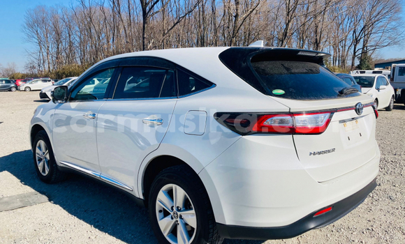 Tenga Tsaru Toyota Harrier Chena Mota in Beitbridge in Matabeleland South Tenga Tsaru Toyota Harrier Chena Mota in Beitbridge in Matabeleland South