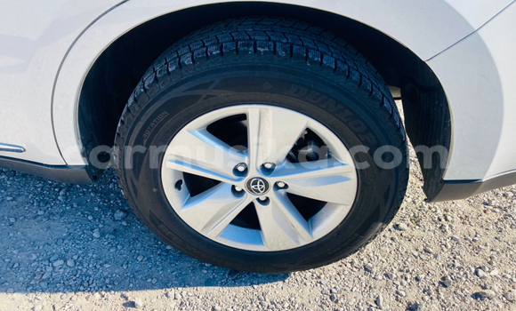 Tenga Tsaru Toyota Harrier Chena Mota in Beitbridge in Matabeleland South Tenga Tsaru Toyota Harrier Chena Mota in Beitbridge in Matabeleland South