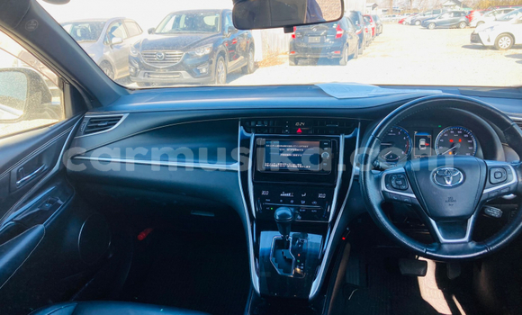 Tenga Tsaru Toyota Harrier Chena Mota in Beitbridge in Matabeleland South Tenga Tsaru Toyota Harrier Chena Mota in Beitbridge in Matabeleland South