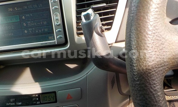Acheter Occasion Voiture Toyota Noah Gris à Beitbridge, Matabeleland South Acheter Occasion Voiture Toyota Noah Gris à Beitbridge, Matabeleland South