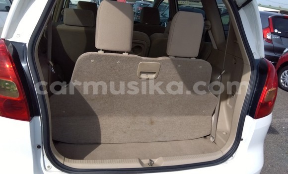 Buy Used Toyota Ipsum White Car in Beitbridge in Matabeleland South Buy Used Toyota Ipsum White Car in Beitbridge in Matabeleland South