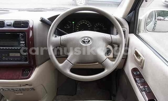 Buy Used Toyota Granvia Other Car in Beitbridge in Matabeleland South Buy Used Toyota Granvia Other Car in Beitbridge in Matabeleland South