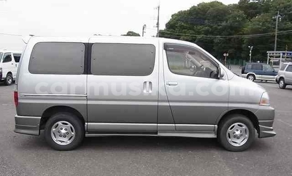 Buy Used Toyota Granvia Other Car in Beitbridge in Matabeleland South Buy Used Toyota Granvia Other Car in Beitbridge in Matabeleland South