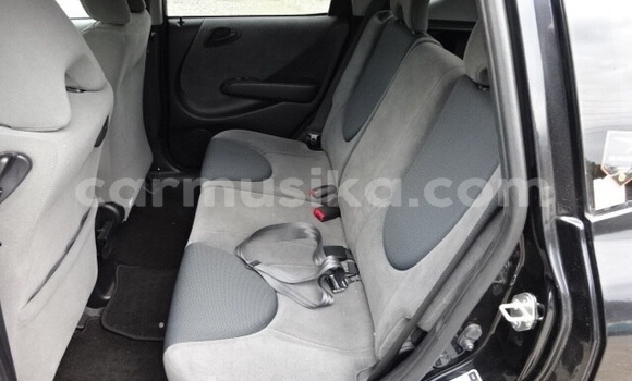 Buy Used Honda Fit Black Car in Beitbridge in Matabeleland South Buy Used Honda Fit Black Car in Beitbridge in Matabeleland South