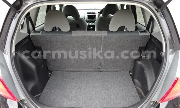 Buy Used Honda Fit Black Car in Beitbridge in Matabeleland South Buy Used Honda Fit Black Car in Beitbridge in Matabeleland South