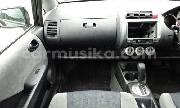 Buy Used Honda Fit Black Car in Beitbridge in Matabeleland South Buy Used Honda Fit Black Car in Beitbridge in Matabeleland South