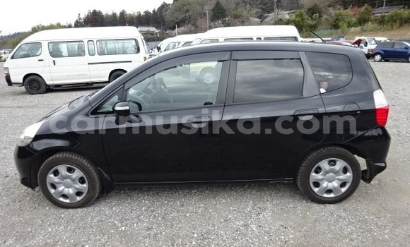 Buy Used Honda Fit Black Car in Beitbridge in Matabeleland South Buy Used Honda Fit Black Car in Beitbridge in Matabeleland South
