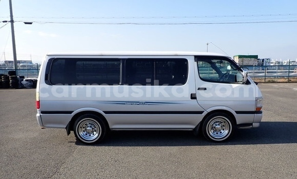 Acheter Occasion Voiture Toyota Hiace Autre à Beitbridge, Matabeleland South Acheter Occasion Voiture Toyota Hiace Autre à Beitbridge, Matabeleland South