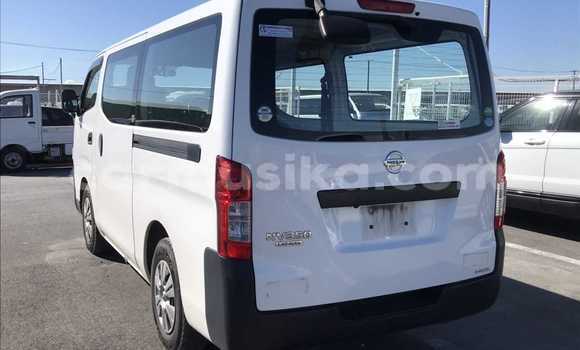 Buy Used Nissan Caravan White Car in Beitbridge in Matabeleland South Buy Used Nissan Caravan White Car in Beitbridge in Matabeleland South
