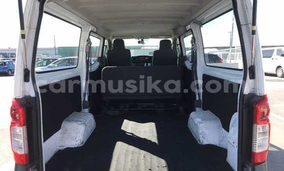 Buy Used Nissan Caravan White Car in Beitbridge in Matabeleland South Buy Used Nissan Caravan White Car in Beitbridge in Matabeleland South