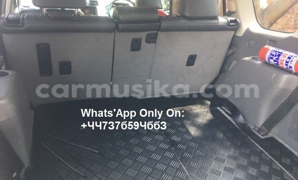 Nunua Ilio tumika Toyota Land Cruiser Prado Fedha Gari ndani ya Harare nchini Harare Nunua Ilio tumika Toyota Land Cruiser Prado Fedha Gari ndani ya Harare nchini Harare