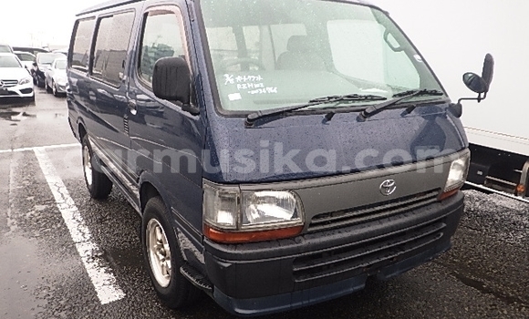 Nunua Ilio tumika Toyota Hiace Bluu Gari ndani ya Beitbridge nchini Matabeleland Kusini