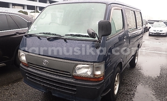 Nunua Ilio tumika Toyota Hiace Bluu Gari ndani ya Beitbridge nchini Matabeleland Kusini Nunua Ilio tumika Toyota Hiace Bluu Gari ndani ya Beitbridge nchini Matabeleland Kusini