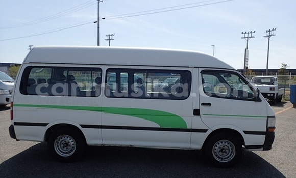 Buy Used Toyota Hiace Other Car in Beitbridge in Matabeleland South Buy Used Toyota Hiace Other Car in Beitbridge in Matabeleland South