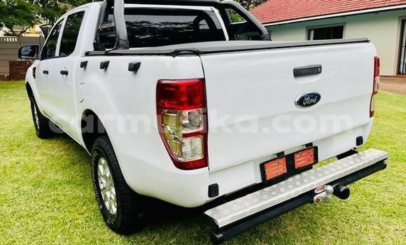 Nunua Ilio tumika Ford Ranger Nyeupe Gari ndani ya Beitbridge nchini Matabeleland Kusini Nunua Ilio tumika Ford Ranger Nyeupe Gari ndani ya Beitbridge nchini Matabeleland Kusini