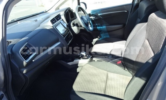 Acheter Occasion Voiture Honda Fit Gris à Beitbridge, Matabeleland South Acheter Occasion Voiture Honda Fit Gris à Beitbridge, Matabeleland South