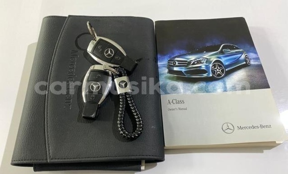 Acheter Occasion Voiture Mercedes‒Benz C–Class Blanc à Beitbridge, Matabeleland South Acheter Occasion Voiture Mercedes‒Benz C–Class Blanc à Beitbridge, Matabeleland South