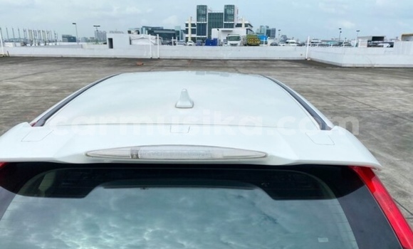 Acheter Occasion Voiture Honda CR–V Blanc à Beitbridge, Matabeleland South Acheter Occasion Voiture Honda CR–V Blanc à Beitbridge, Matabeleland South