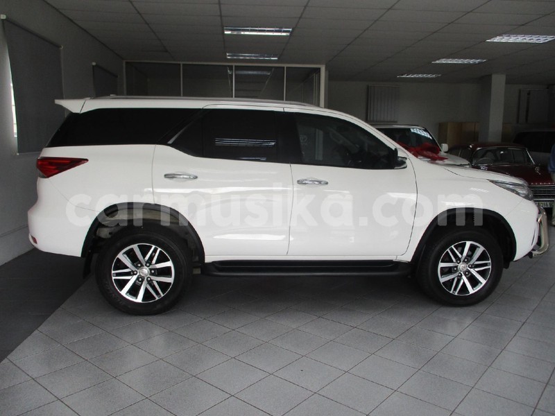 Big with watermark toyota fortuner matabeleland south beitbridge 32400