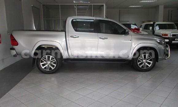 Tenga Tsaru Toyota Hilux Zvimwe Mota in Beitbridge in Matabeleland South Tenga Tsaru Toyota Hilux Zvimwe Mota in Beitbridge in Matabeleland South