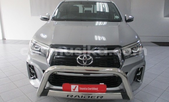 Tenga Tsaru Toyota Hilux Zvimwe Mota in Beitbridge in Matabeleland South Tenga Tsaru Toyota Hilux Zvimwe Mota in Beitbridge in Matabeleland South