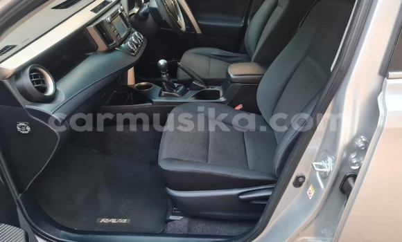 Acheter Occasion Voiture Toyota RAV4 Gris à Borrowdale, Harare Acheter Occasion Voiture Toyota RAV4 Gris à Borrowdale, Harare