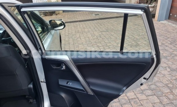 Acheter Occasion Voiture Toyota RAV4 Gris à Borrowdale, Harare Acheter Occasion Voiture Toyota RAV4 Gris à Borrowdale, Harare