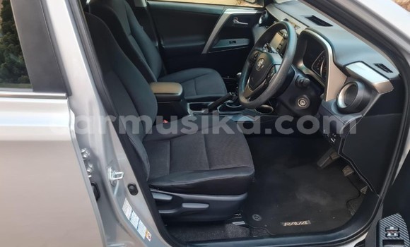 Acheter Occasion Voiture Toyota RAV4 Gris à Borrowdale, Harare Acheter Occasion Voiture Toyota RAV4 Gris à Borrowdale, Harare