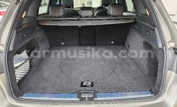 Acheter Occasion Voiture Mercedes‒Benz GLC Gris à Beitbridge, Matabeleland South Acheter Occasion Voiture Mercedes‒Benz GLC Gris à Beitbridge, Matabeleland South