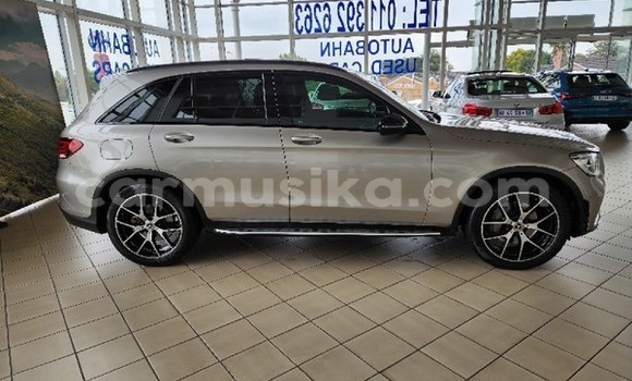 Acheter Occasion Voiture Mercedes‒Benz GLC Gris à Beitbridge, Matabeleland South Acheter Occasion Voiture Mercedes‒Benz GLC Gris à Beitbridge, Matabeleland South