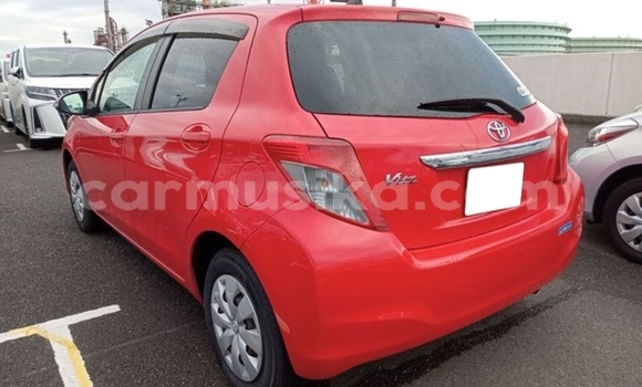 Nunua Ilio tumika Toyota Vitz Nyekundu Gari ndani ya Beitbridge nchini Matabeleland Kusini Nunua Ilio tumika Toyota Vitz Nyekundu Gari ndani ya Beitbridge nchini Matabeleland Kusini