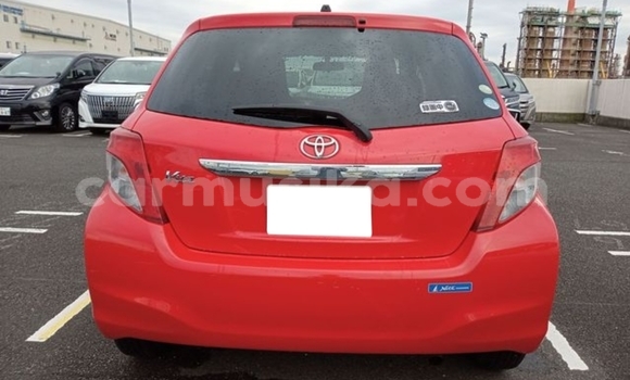 Nunua Ilio tumika Toyota Vitz Nyekundu Gari ndani ya Beitbridge nchini Matabeleland Kusini Nunua Ilio tumika Toyota Vitz Nyekundu Gari ndani ya Beitbridge nchini Matabeleland Kusini