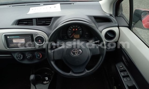 Nunua Ilio tumika Toyota Vitz Nyekundu Gari ndani ya Beitbridge nchini Matabeleland Kusini Nunua Ilio tumika Toyota Vitz Nyekundu Gari ndani ya Beitbridge nchini Matabeleland Kusini